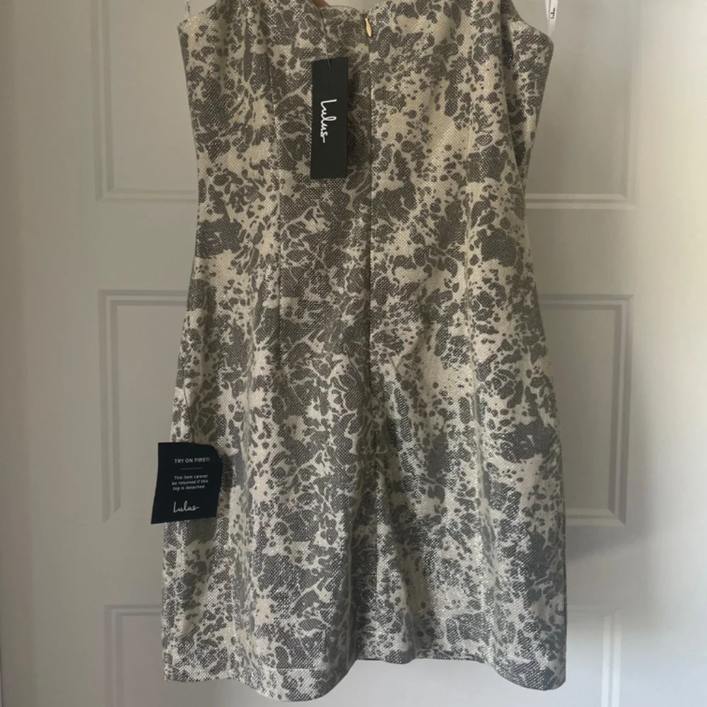 Mini Dress - Picture 4 of 6
